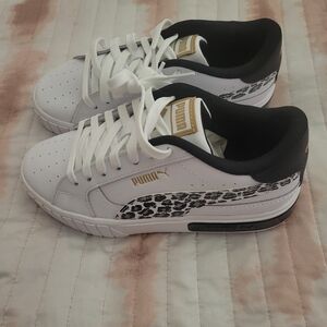 Puma White and Black Leopard Sneakers Size 4y NWT